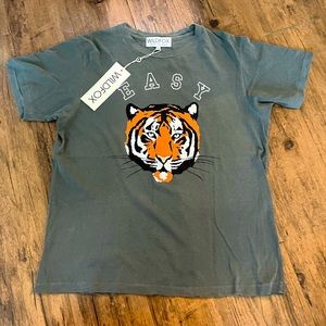NWT WOMENS WILDFOX EASY TIGER TEE MEDIUM IN GRAY
